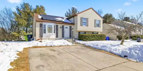 721 RAINBOW COURT