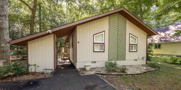6 BRANDYWINE DRIVE