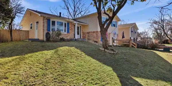 413 RIDGEVIEW COURT