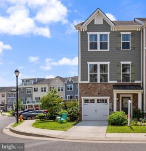 8109 SECLUDED COVE LANE