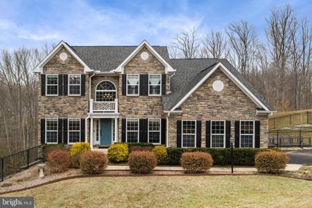 34 BELLA VISTA COURT