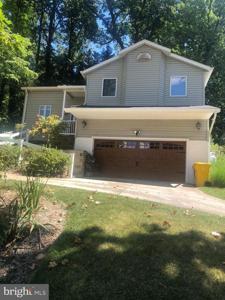 1138 RAMBLEWOOD DRIVE