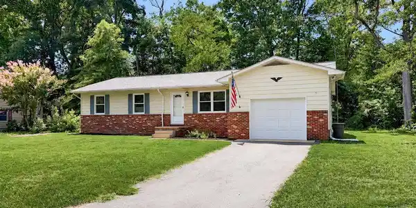 21605 DEFENDER STREET