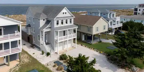 506 BAY SHORE DRIVE