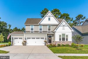 21009 TRAILSIDE COURT