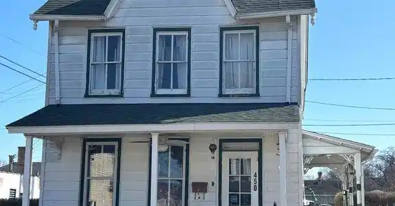 450 GREEN STREET