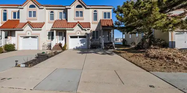 313 GULL COVE