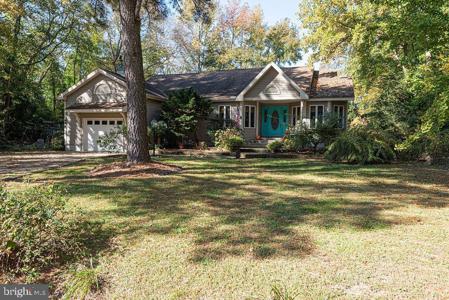 10401 WOOD COVE DRIVE