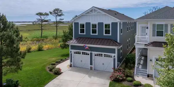 38854 POINT DRIVE