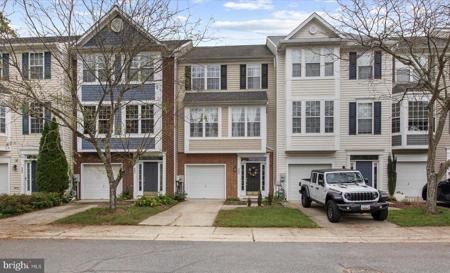 882 STONEHURST COURT