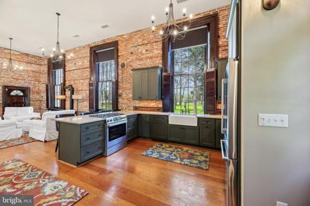 5179 QUAKER NECK ROAD