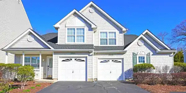 17273 QUEEN ANNE WAY