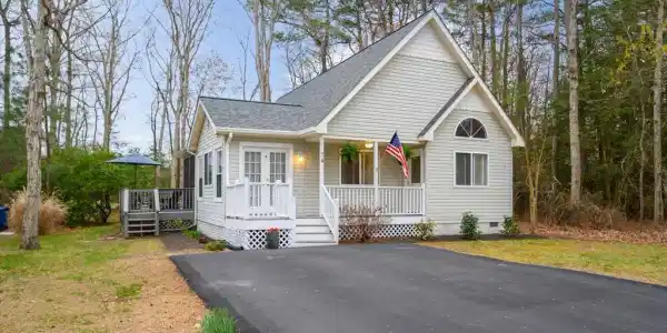 74 ROBIN HOOD TRAIL