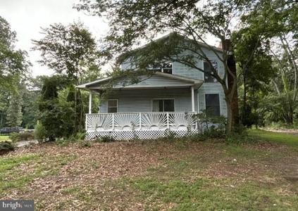 215 MOUNTAIN ROAD