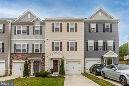 807 MAGNOLIA RIDGE COURT