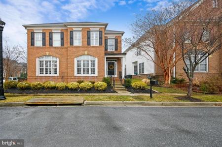 706 DRAKE WAY