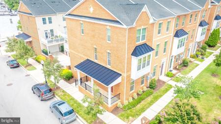 703 MACON STREET