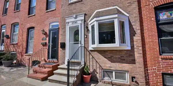 2540 FLEET STREET
