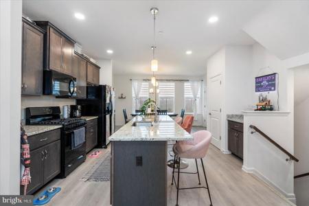 7323 MARTIN FARM CIRCLE