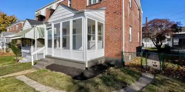 2527 LIBERTY PARKWAY