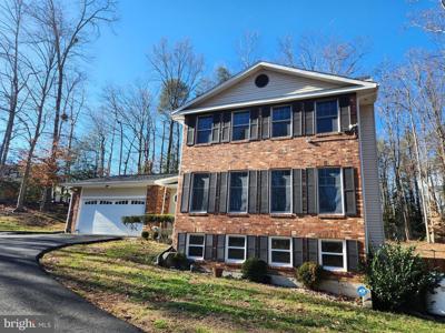 10 GREENRIDGE DRIVE
