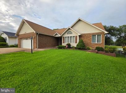 7252 MEADOW LANE