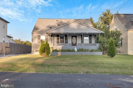 1909 AUGUST AVENUE