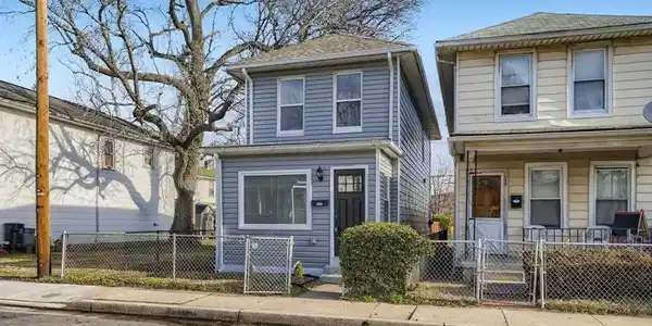 117 EAST AVENUE