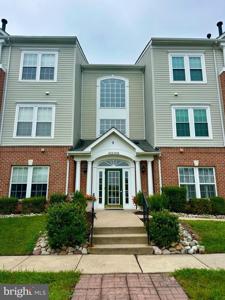 4932 BRIGHTLEAF COURT