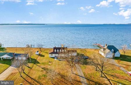 1690 FERRY POINT COURT