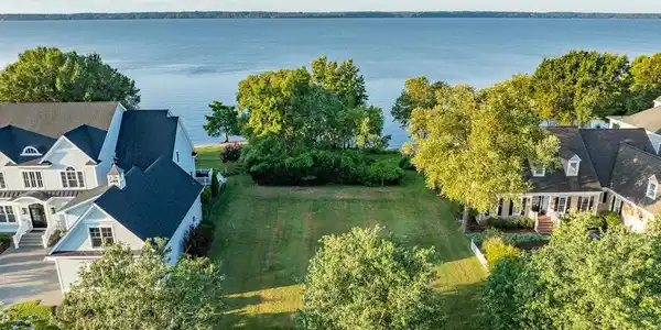 1540 HARBOR ROAD