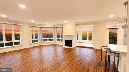 1641 LADUE COURT