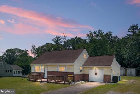 489 MARTIN DRIVE