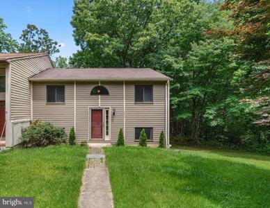 552 GREENHILL COURT