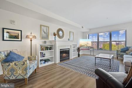 485 HARBOR SIDE STREET