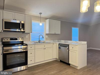 700 GREGWOOD COURT