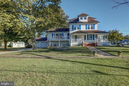 110 RIVER DRIVE