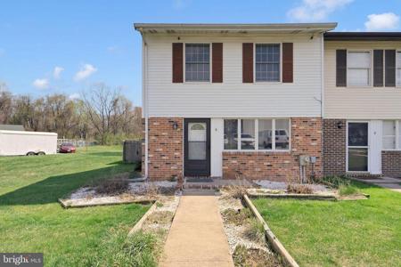 6 TRANSOM COURT