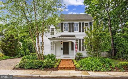 306 WASHINGTON STREET