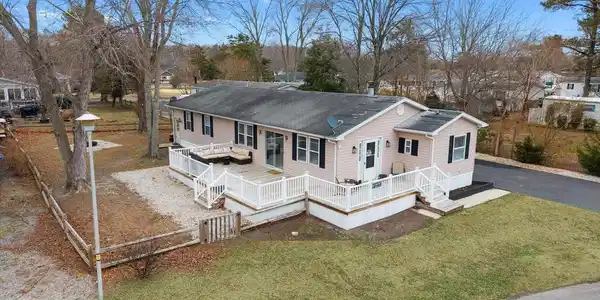 34137 MEADOW LANE