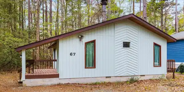67 SANDYHOOK ROAD