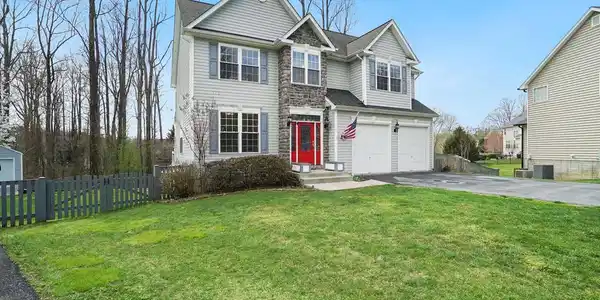 2789 QUEENSBERRY DRIVE