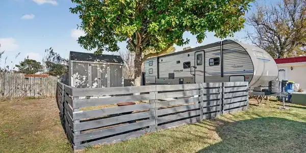 8061 MIRE POND ONE