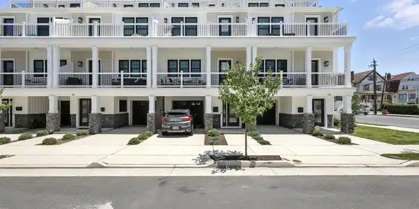 1 AUSTIN AVENUE