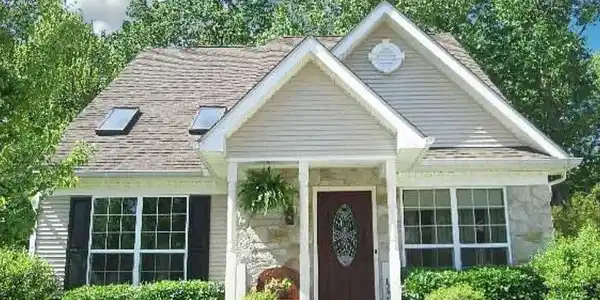 1114 VIKING COURT