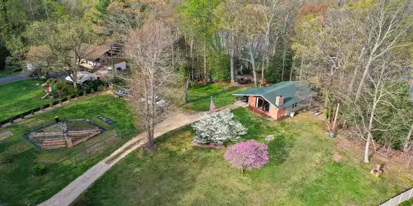 27273 HOLLY LANE