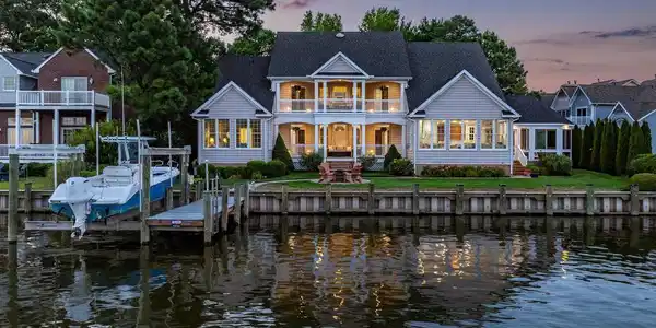 538 YACHT CLUB DRIVE
