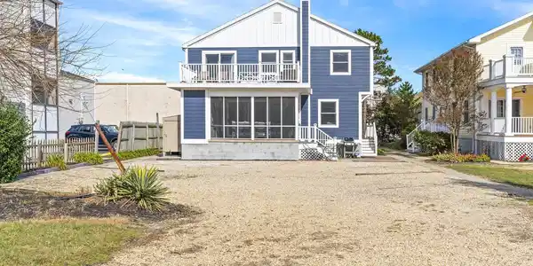 23 MCKINLEY AVENUE
