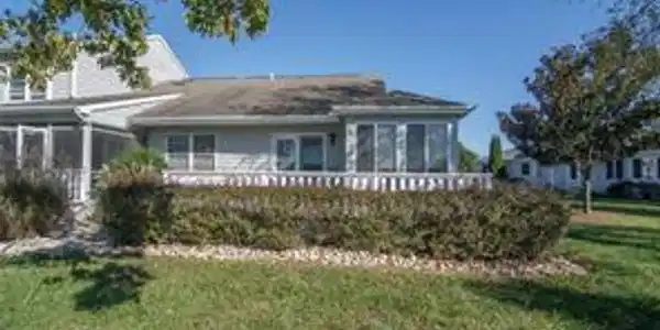 30892 CREPE MYRTLE DRIVE