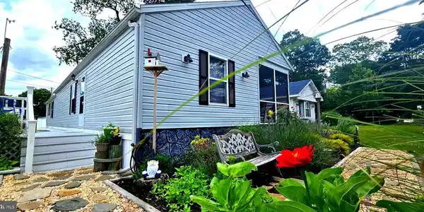 35085 CEDAR LANE